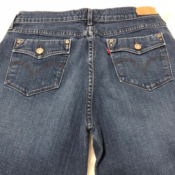 Women’s Levi’s Jean Capri - Picture 4 of 4